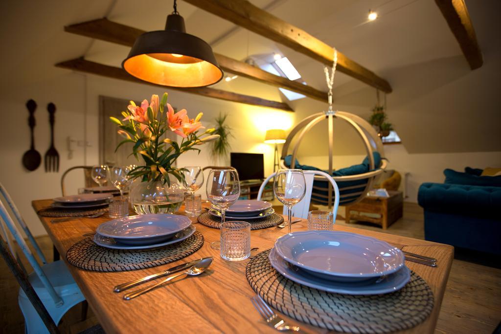 Bohemian Chic 2 Bedroom 2 Bathroom Loft With Hanging Chair Πράγα Εξωτερικό φωτογραφία