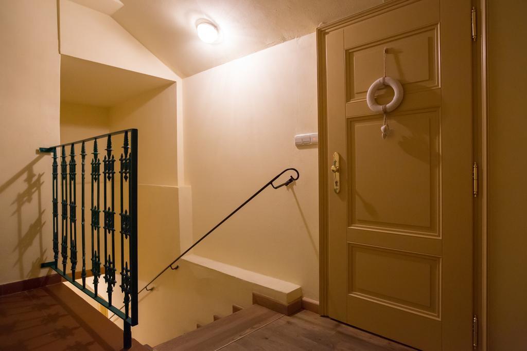 Bohemian Chic 2 Bedroom 2 Bathroom Loft With Hanging Chair Πράγα Εξωτερικό φωτογραφία